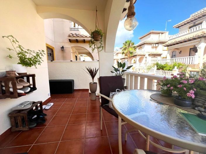 Image No.32-2 Bed Townhouse for sale