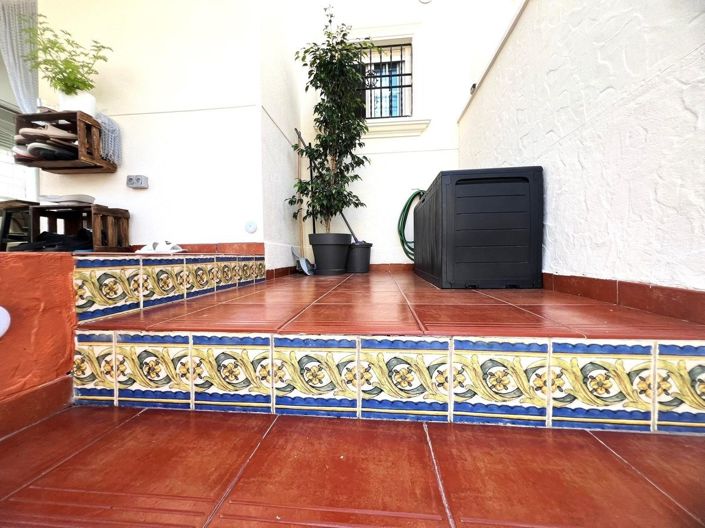 Image No.37-2 Bed Townhouse for sale