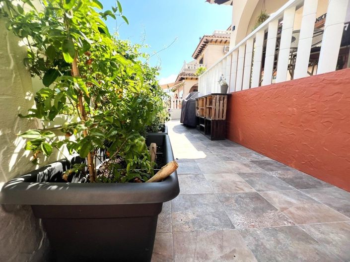 Image No.38-2 Bed Townhouse for sale