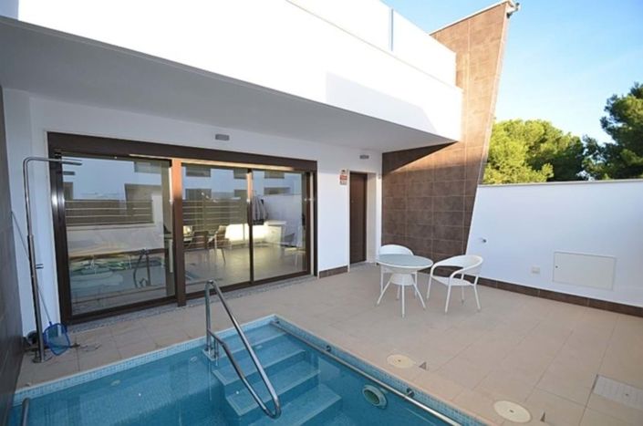 Image No.1-2 Bed Villa for sale