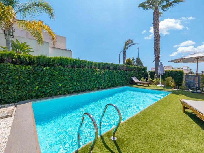 Image No.10-3 Bed Villa for sale