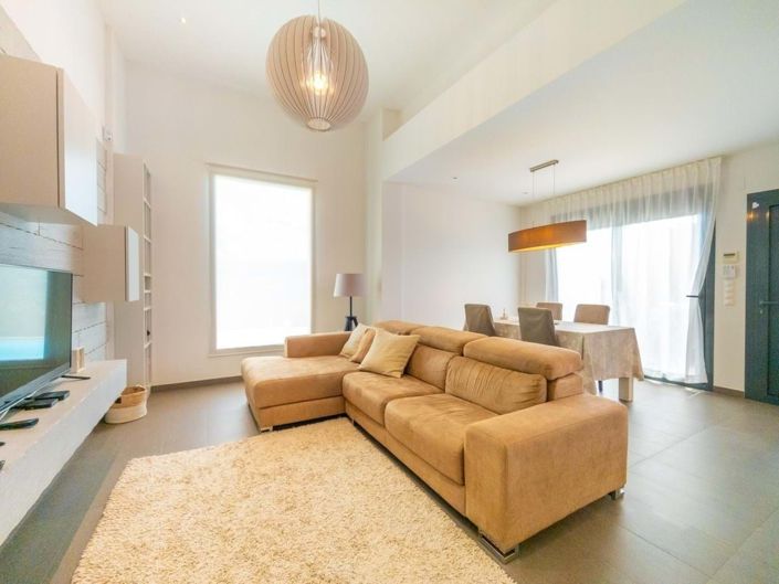 Image No.7-3 Bed Villa for sale