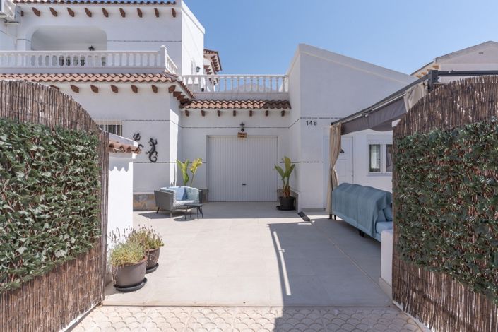 Image No.12-4 Bed Villa for sale