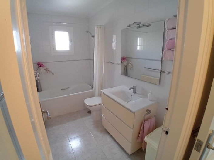 Image No.15-4 Bed Apartment for sale