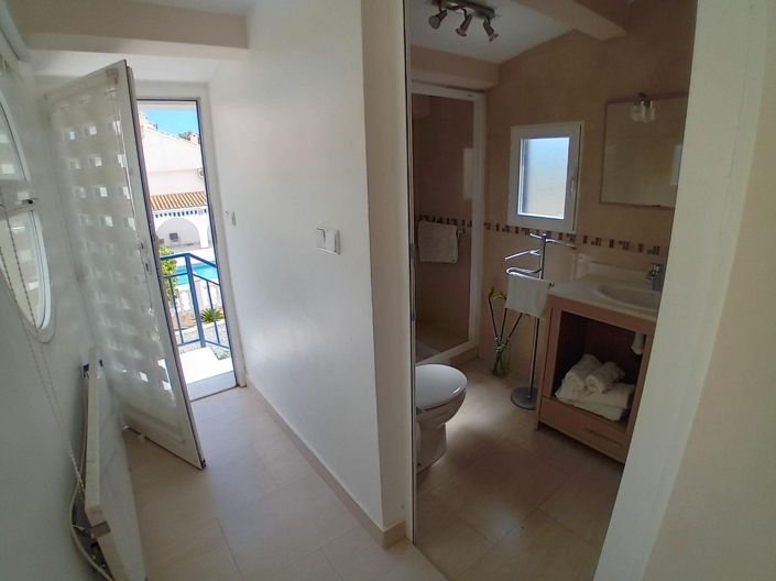 Image No.19-4 Bed Apartment for sale