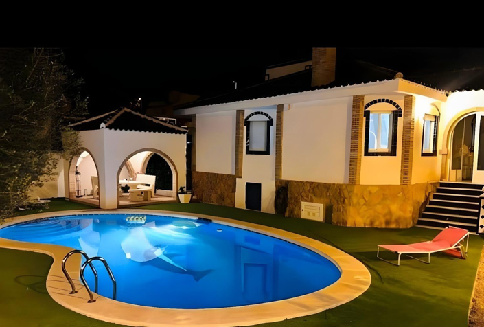 Image No.26-4 Bed Apartment for sale