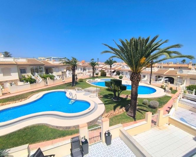 Image No.20-3 Bed Apartment for sale