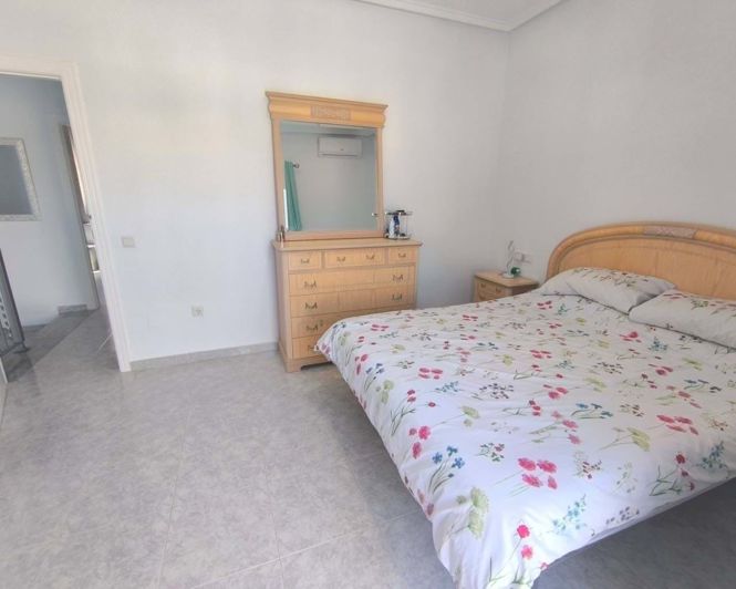 Image No.9-3 Bed Apartment for sale