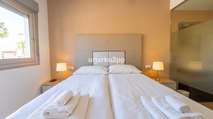 Image No.3-Bungalow de 2 chambres à vendre à Orihuela Costa