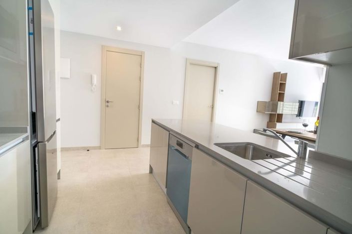 Image No.10-2 Bed Apartment for sale