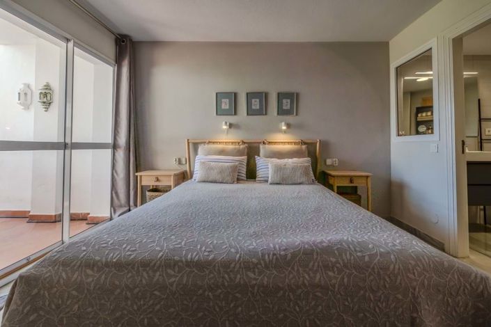 Image No.18-2 Bed Apartment for sale