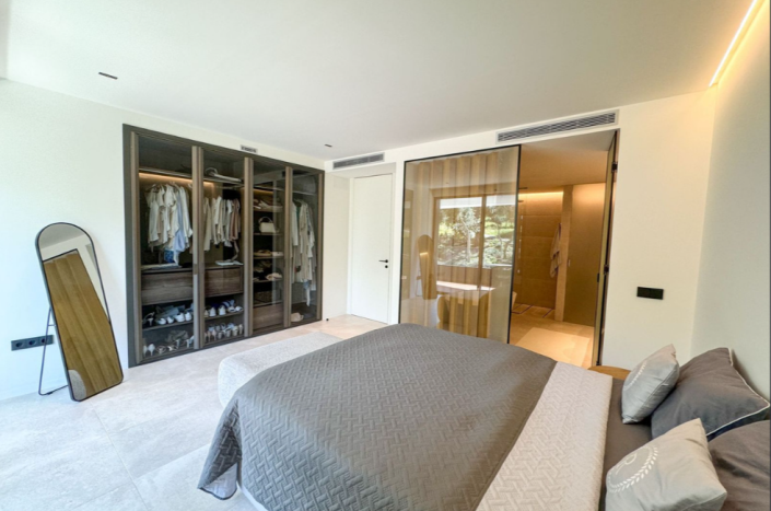 Image No.16-2 Bed Apartment for sale