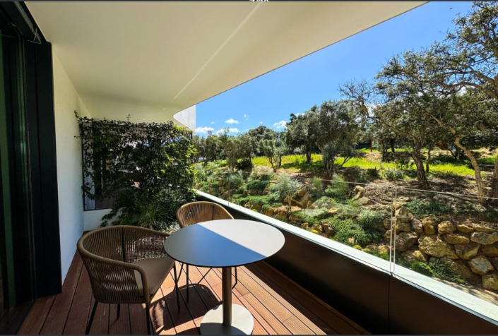 Image No.20-2 Bed Apartment for sale