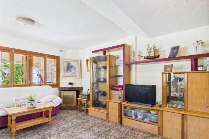 Image No.37-4 Bed Townhouse for sale