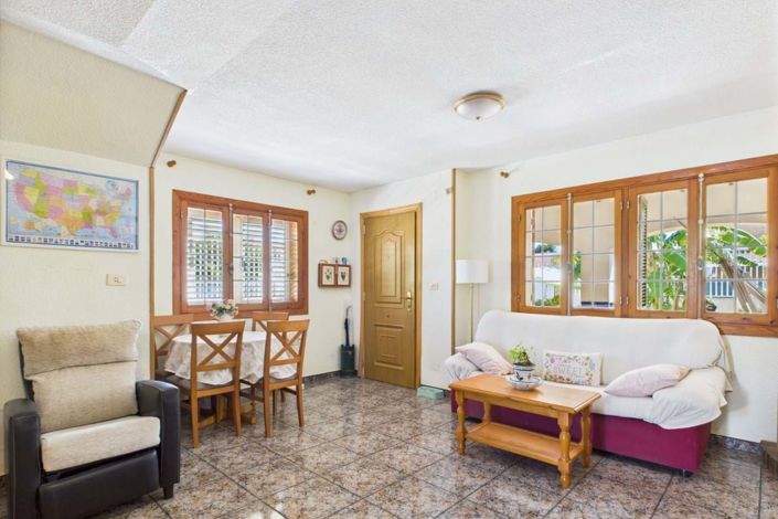 Image No.40-4 Bed Townhouse for sale