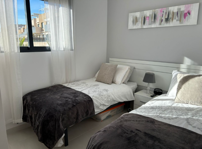 Image No.12-2 Bed Apartment for sale