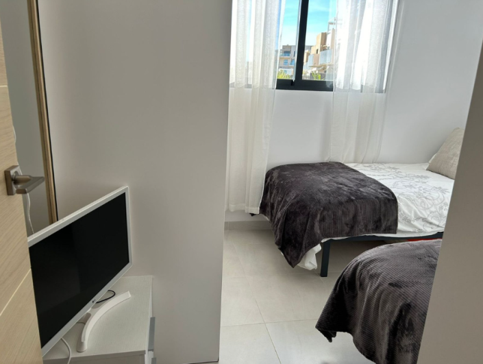 Image No.20-2 Bed Apartment for sale