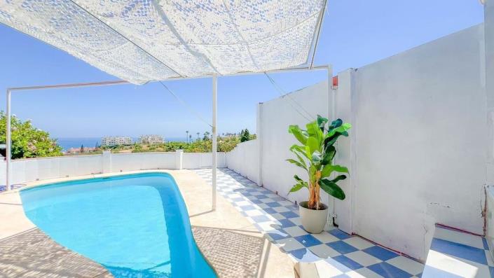 Image No.1-3 Bed Villa for sale