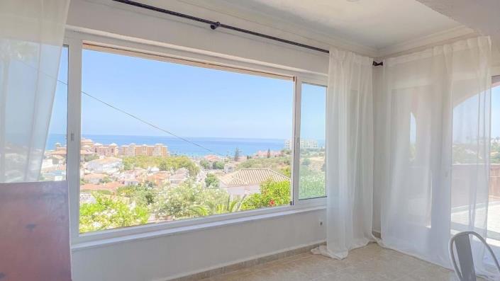 Image No.18-3 Bed Villa for sale