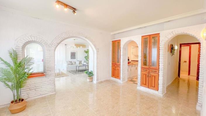 Image No.26-3 Bed Villa for sale