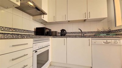 1447-638371-78d1f4f8b6655591b02d22fabb36a692d