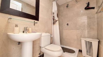 1447-638371-78d1f4f8b6655591b02d22fabb36a692d