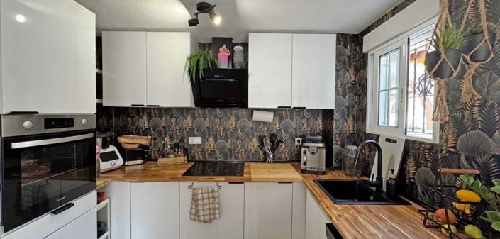 Image No.11-2 Bed Townhouse for sale