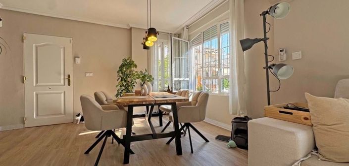 Image No.7-2 Bed Townhouse for sale