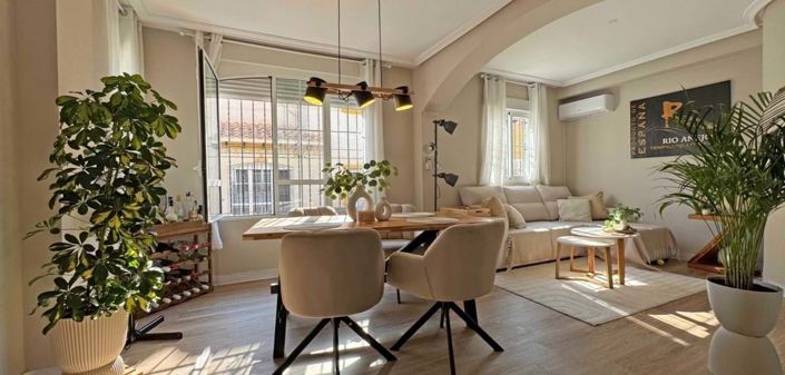 Image No.8-2 Bed Townhouse for sale