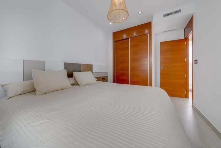 Image No.15-3 Bed Villa for sale