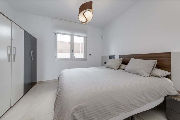 Image No.18-3 Bed Villa for sale