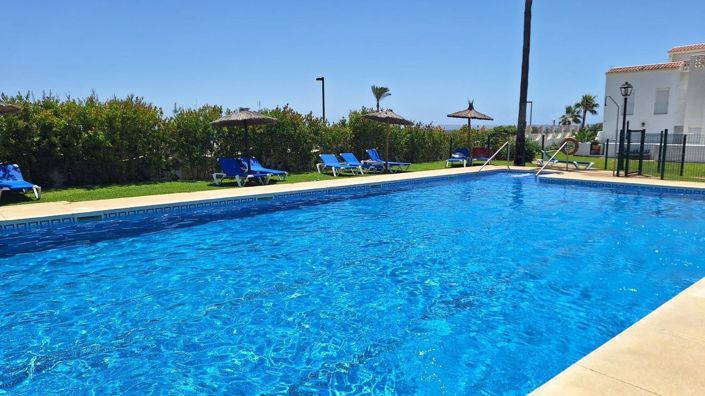 Image No.1-3 Bed Villa for sale