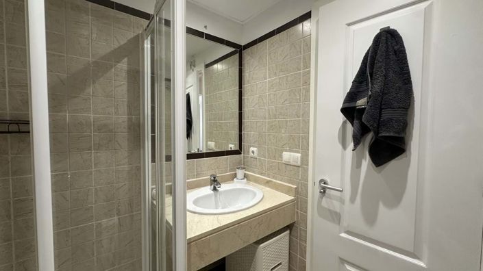 Image No.11-2 Bed Apartment for sale