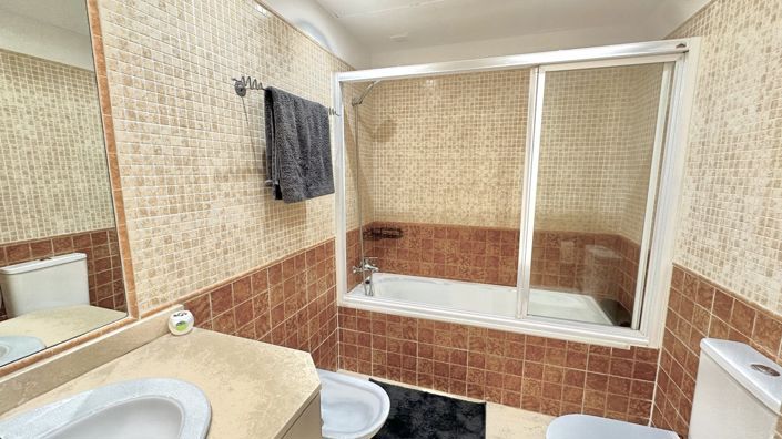 Image No.15-2 Bed Apartment for sale