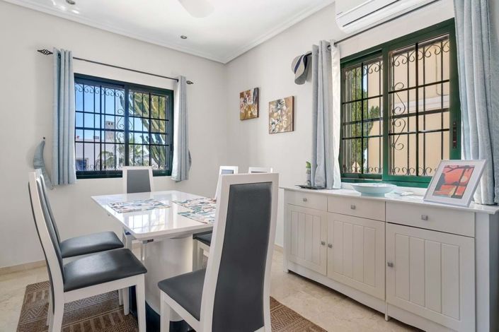 Image No.7-Villa de 3 chambres à vendre à Orihuela Costa