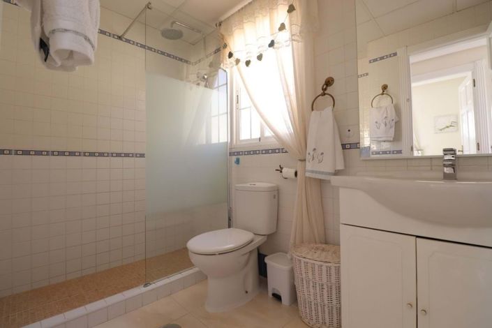 Image No.12-3 Bed Villa for sale