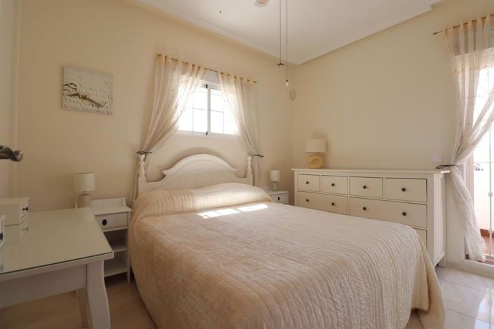 Image No.13-3 Bed Villa for sale