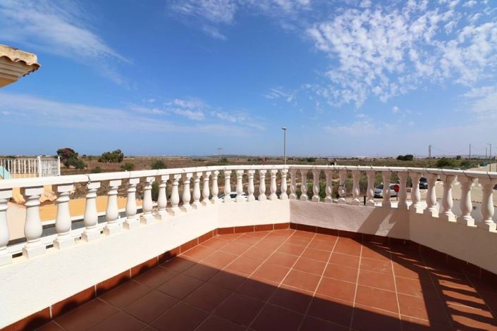 Image No.24-3 Bed Villa for sale