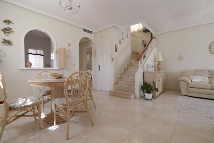 Image No.6-3 Bed Villa for sale