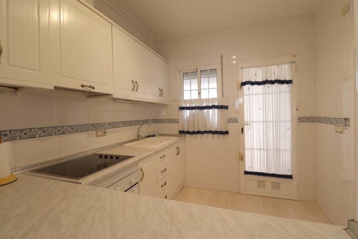 Image No.8-3 Bed Villa for sale