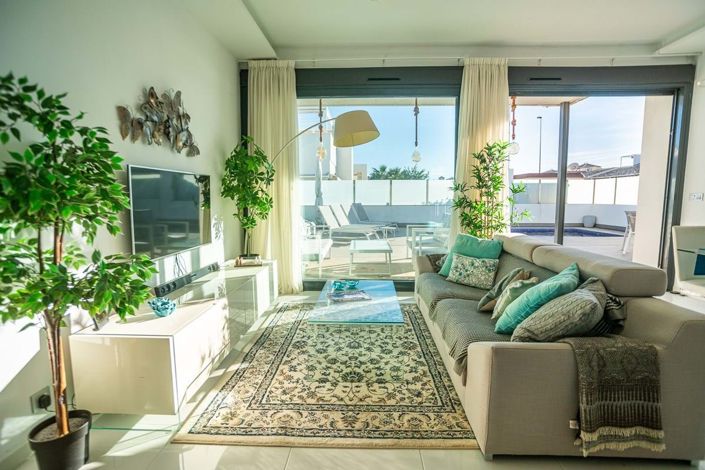 Image No.17-3 Bed Villa for sale