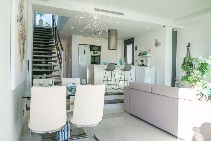 Image No.19-3 Bed Villa for sale