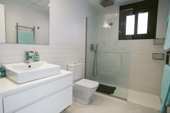 Image No.28-3 Bed Villa for sale