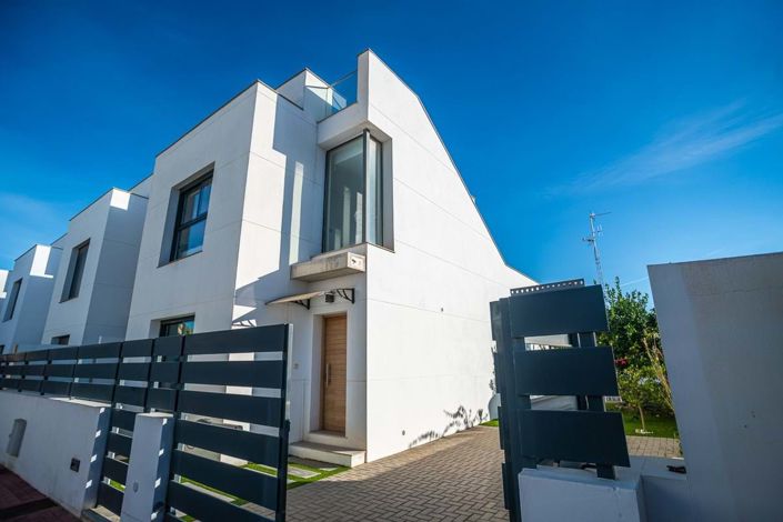 Image No.33-3 Bed Villa for sale