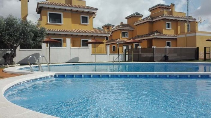 Image No.1-3 Bed Townhouse for sale