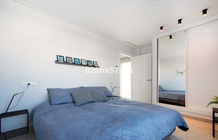 Image No.16-3 Bed Townhouse for sale