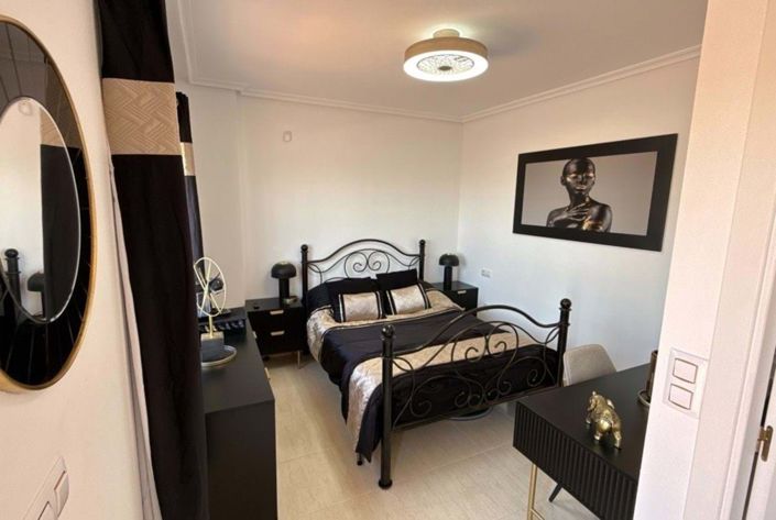 Image No.10-3 Bed Villa for sale