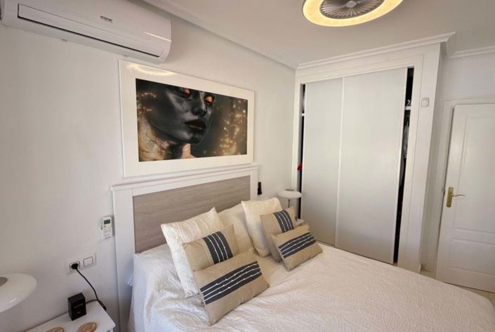 Image No.19-3 Bed Villa for sale