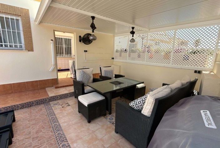 Image No.28-3 Bed Villa for sale