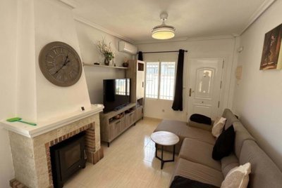 1447-639023-78d1f4f8b6655591b02d22fabb36a692d